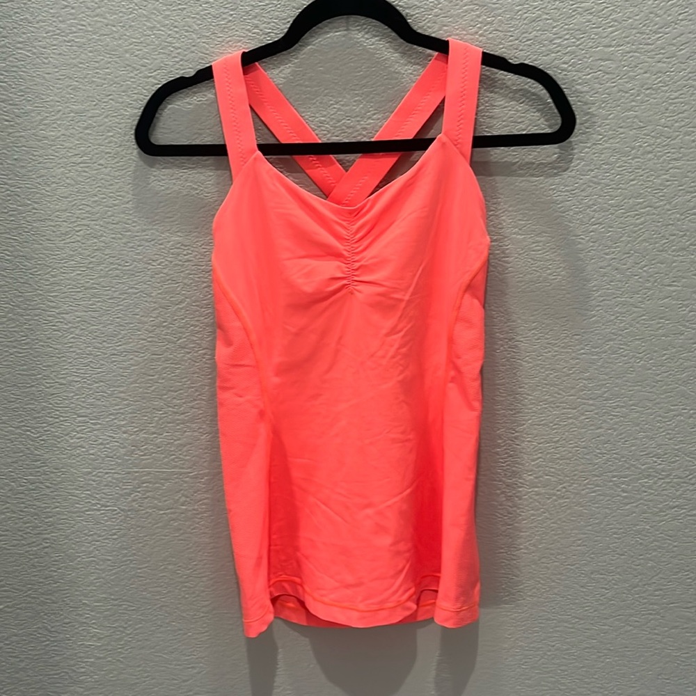 Lululemon orang tank built in bra size 6